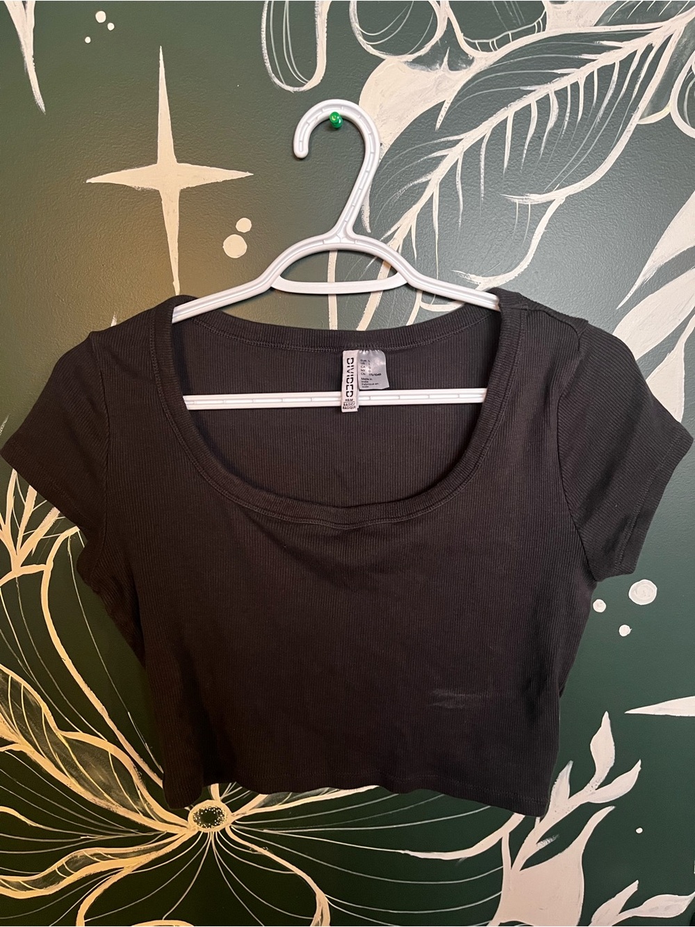🩶 H&M Divided - Women's Black Scoop Neck Crop Top 🩶